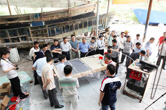 廣東博皓在廣東省陽(yáng)江市東平鎮(zhèn)舉辦了玻璃鋼漁船圖紙審查及模板制作經(jīng)驗(yàn)交流會(huì)，并提供&ldquo;真空導(dǎo)入&rdquo;現(xiàn)場(chǎng)演示    -2